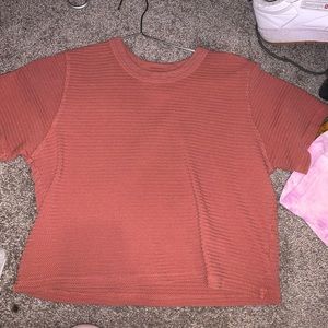 Cropped honeycomb top